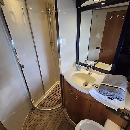 Houseboat Dolce