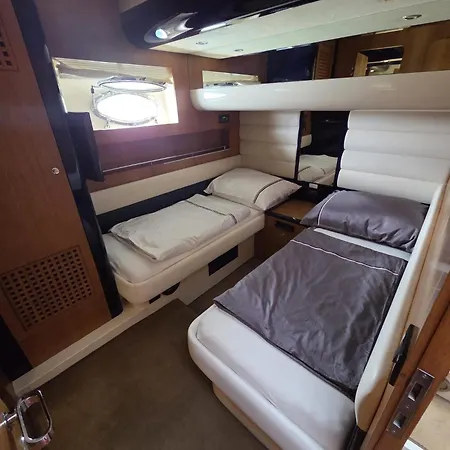 Houseboat Dolce 4*